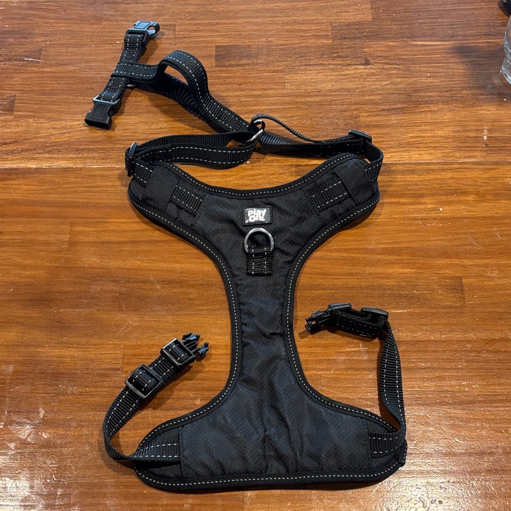 Play On | Dog Harness NWOT